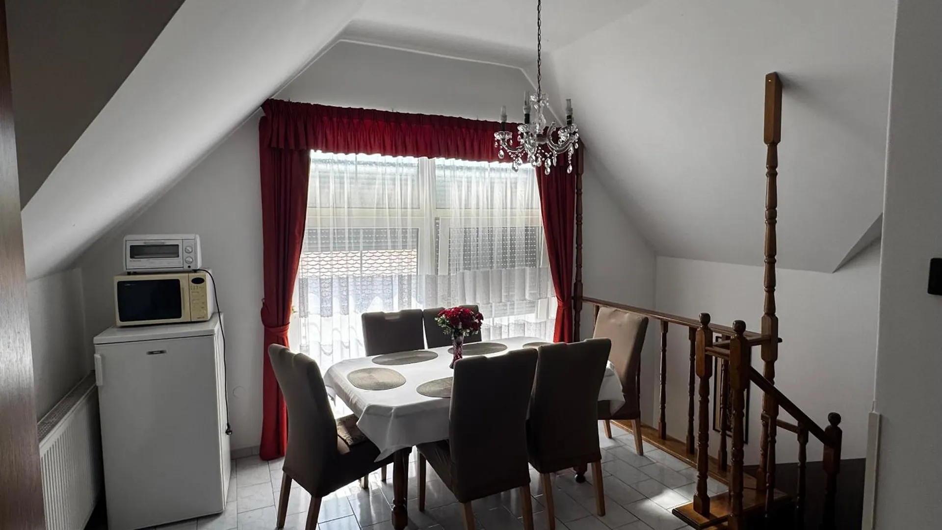 Bazsarozsa Apartman Hajdúszoboszló Appartamento